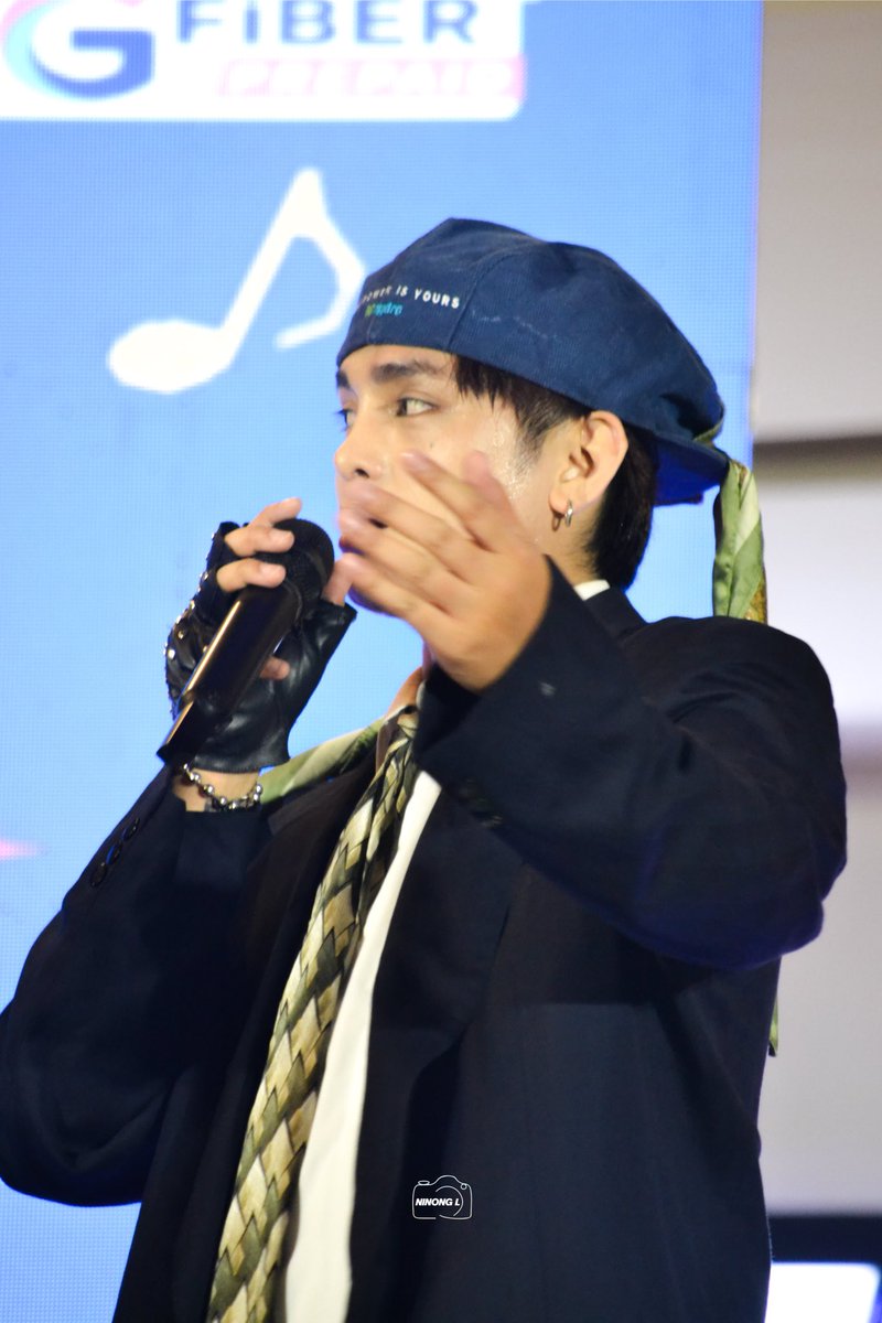 📸 of NINONG L tweet media