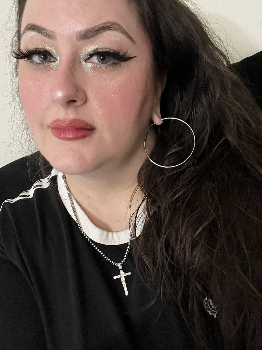 jessica rose. 🐧. tweet media