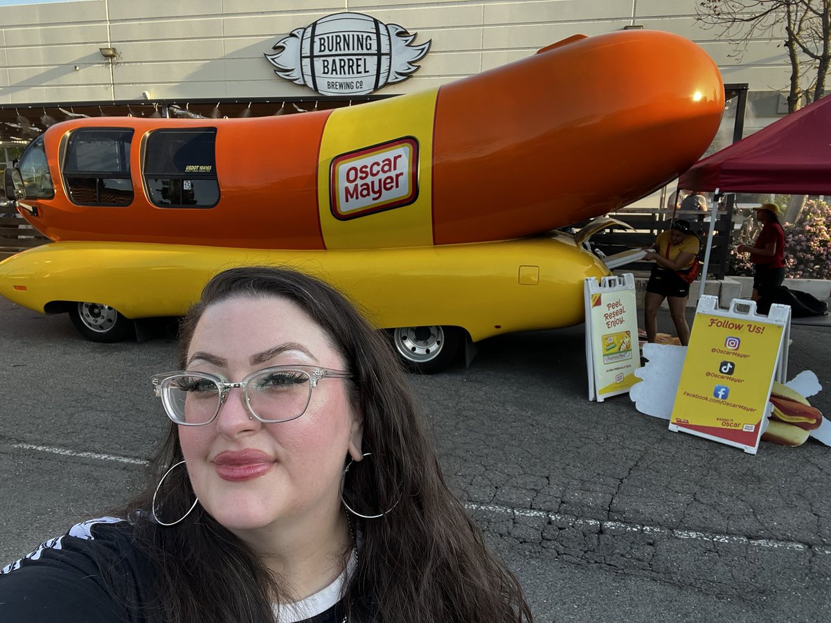 jessica rose. 🐧. tweet media