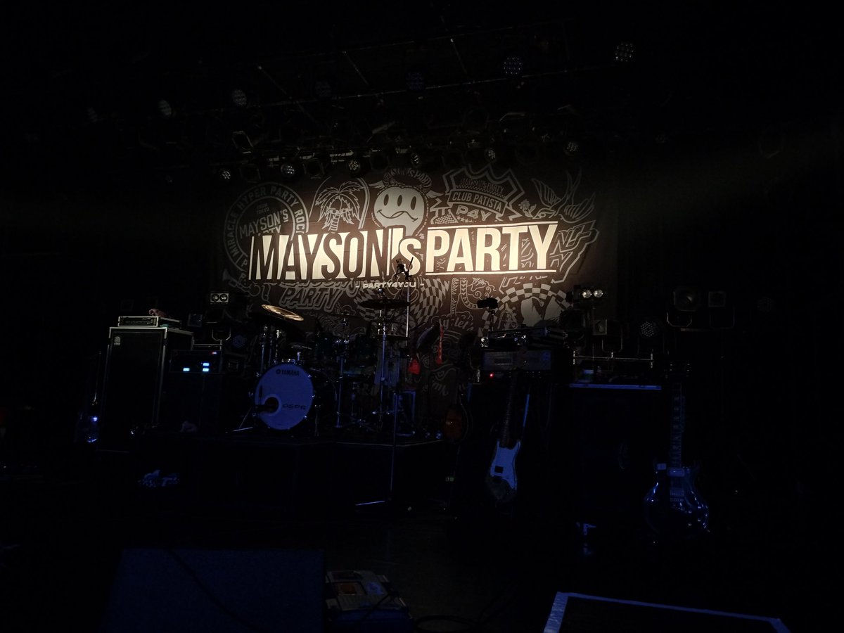 13f4aca63061455's tweet image. MAYSON's PARTY
『全曲やりますパーティー!!』
楽しかった〜👍️
リキッドのフロアが熱かった〜👍️
新曲もお披露目してくれたし、大満足。
打ち上げも楽しかったー。
#MAYSON's PARTY