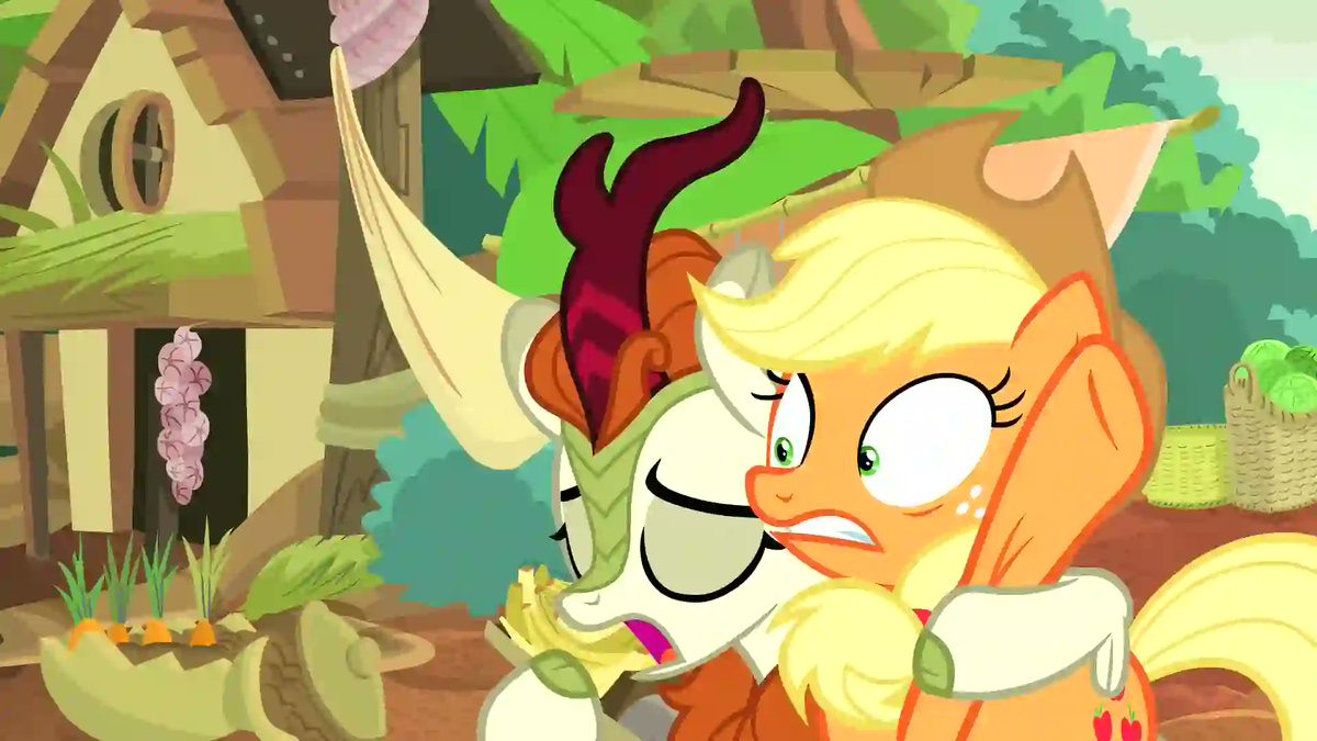 MLP:FiM Frames Bot tweet media