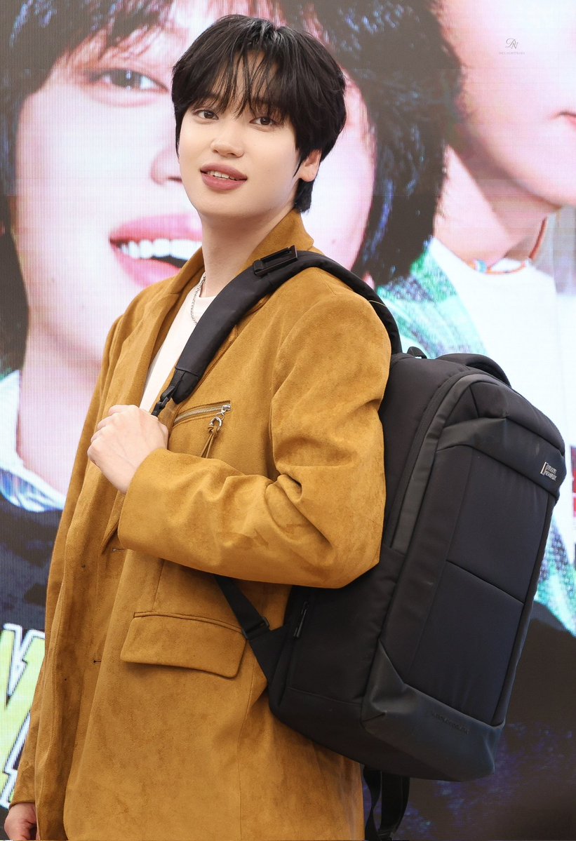 260320 헬로라이브 앵콜 대면 팬싸

가방만 걸쳤을 뿐인데...🫶

#니엘 #NIEL