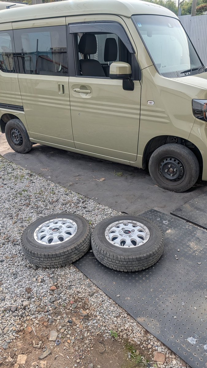 がるる Out of Base tweet media