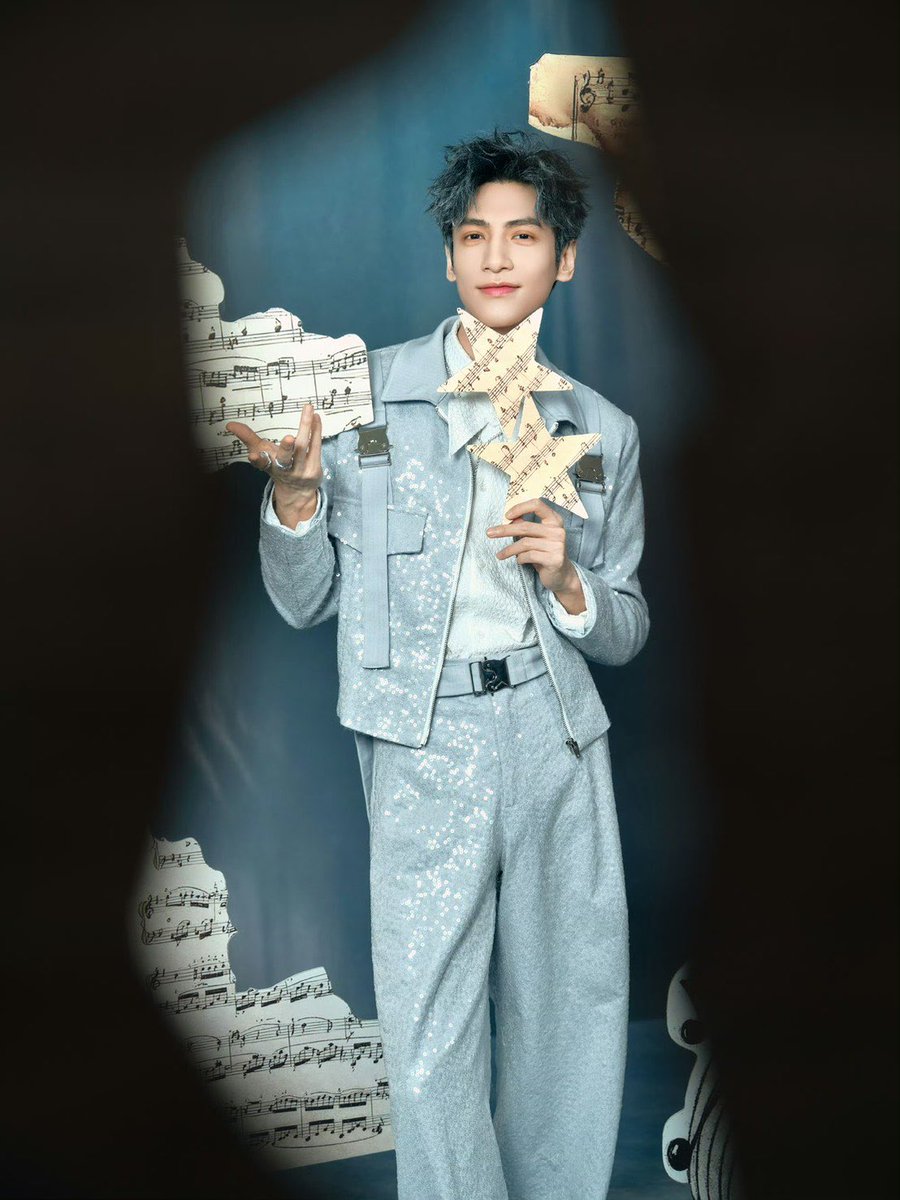 罗弋 𝐘𝐔𝐍𝐗𝐈。 tweet media