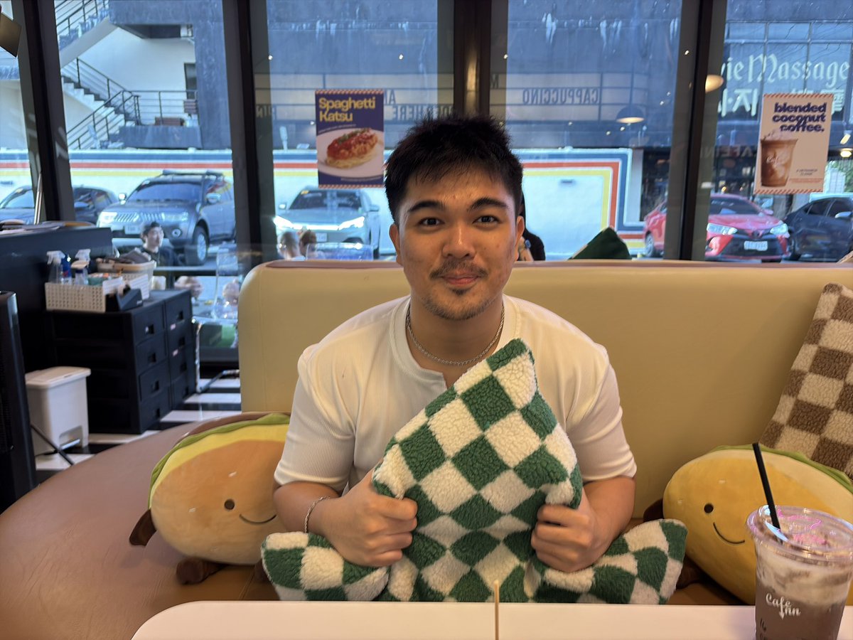 jalidhbee tweet media