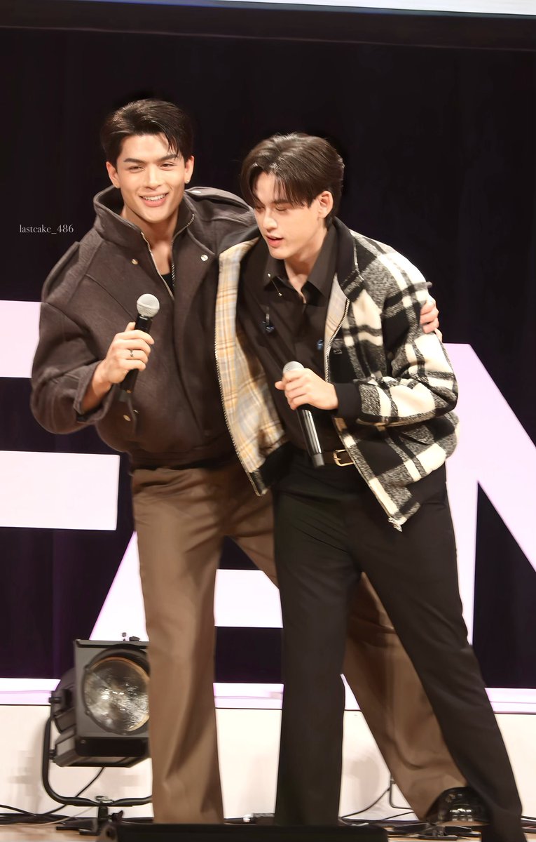 20260322

😐→😁

#JGFANDAY30XTOKYO
#GMMTVFANDAY30
#JossGawin #จอสกวิน
#JossWayar #GawinCaskey