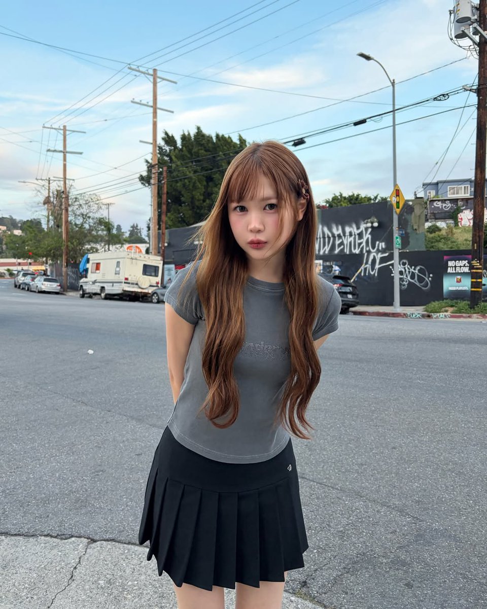 Hearts2Hearts Base tweet media