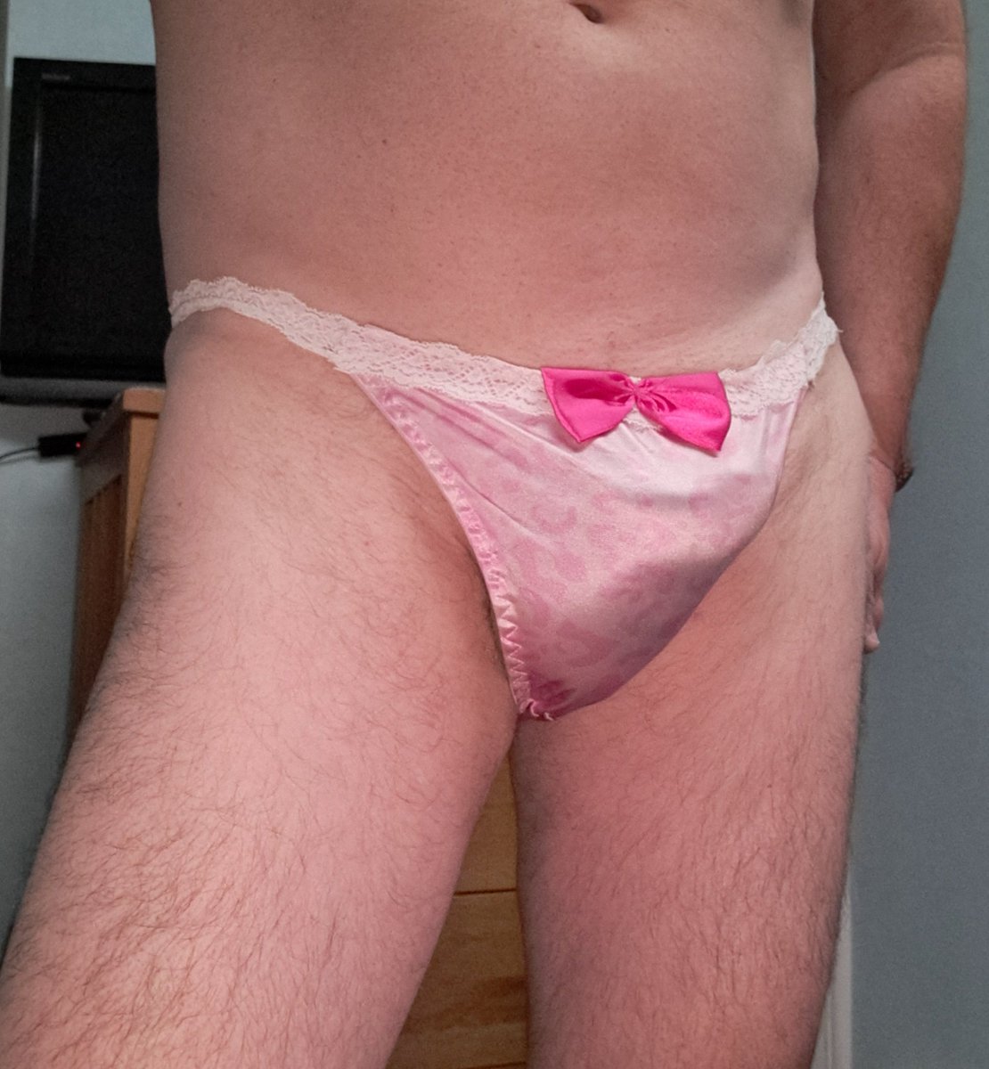 EllaFenella 3.5K tweet media