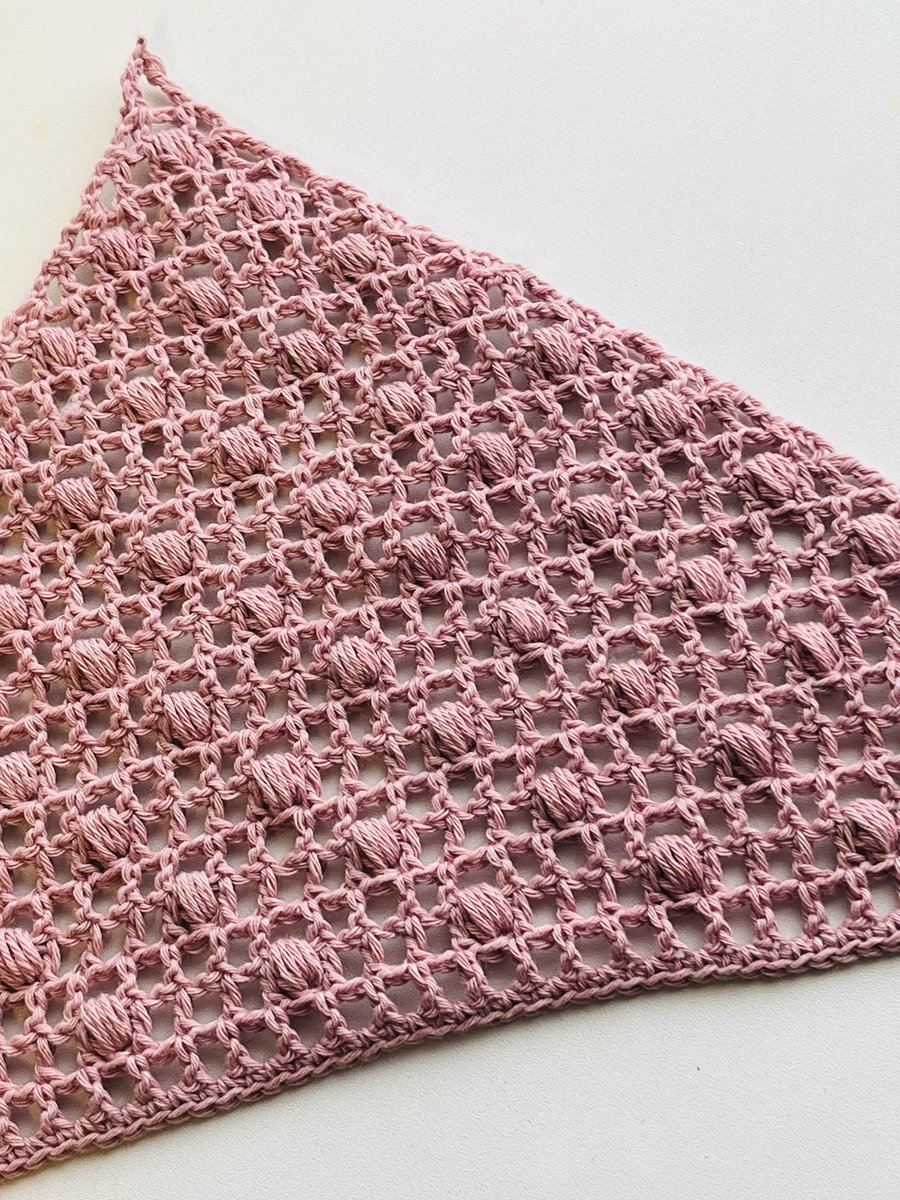 knittinghigh's tweet photo. バブーシュカを編んでみました https://t.co/NdcDnXu7ar