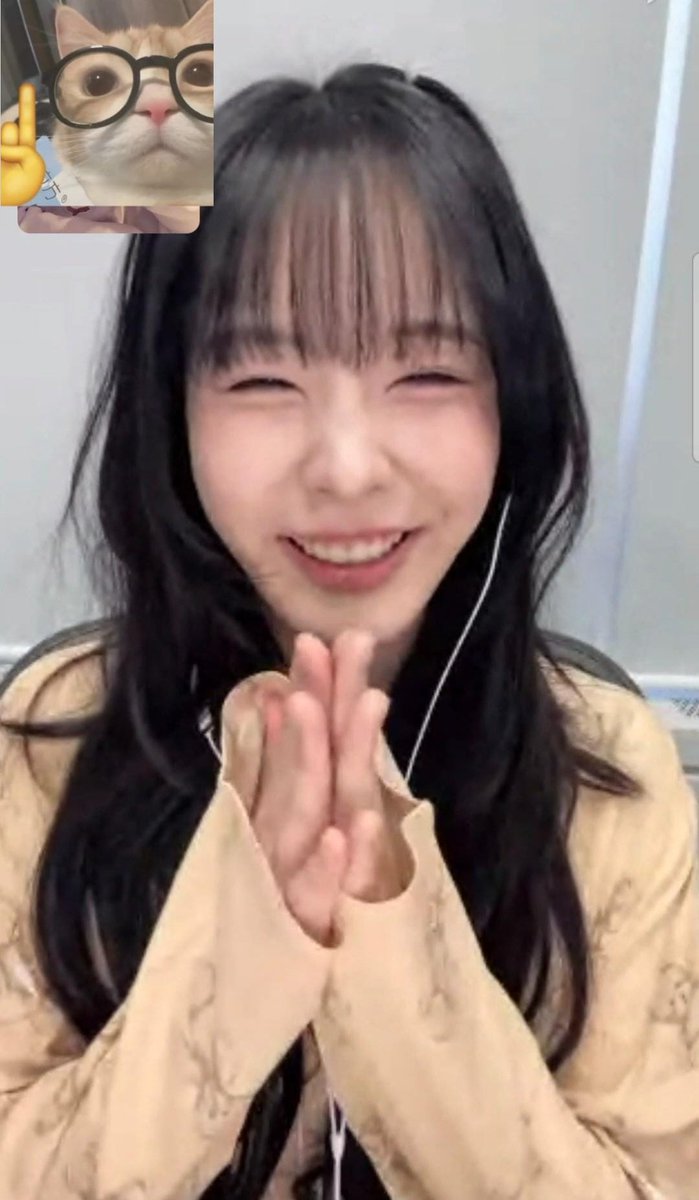 loonaproducer's tweet image. cutest angel

#CLASSy #클라씨
#SEONYOU #선유