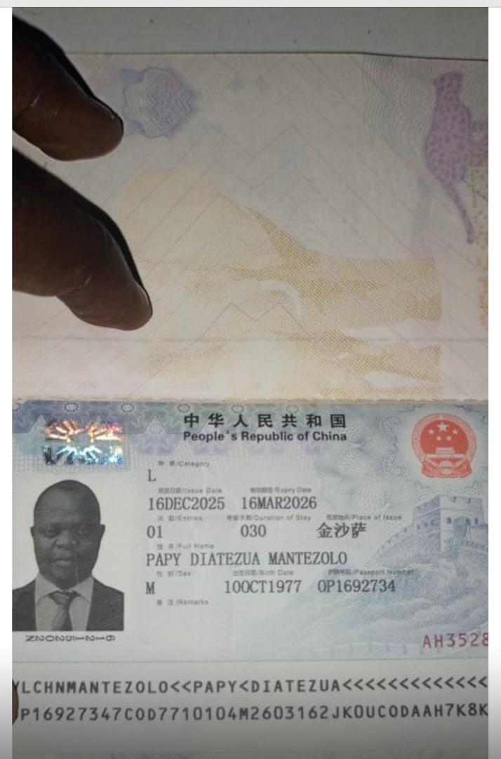 🚨 KONGO-CENTRAL : Après plusieurs jours de fuite, l’honorable <a href="/PapyMantezolo/">PAPY MANTEZOLO</a> aurait été arrêté à Kinshasa alors qu’il tentait de franchir illégalement la frontière vers Brazzaville et serait actuellement détenu à l’IP Kin.
À Suivre...