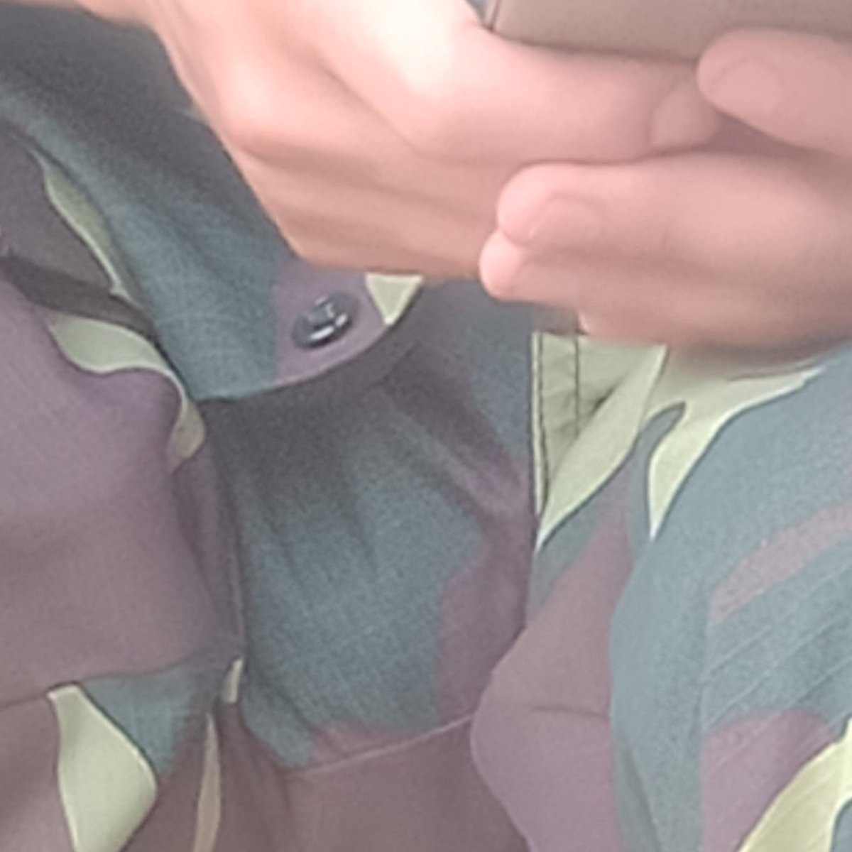 ອ້າຍຄຳ tweet media