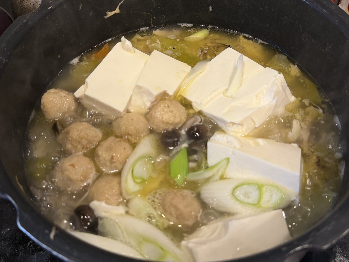 コメーダ tweet media