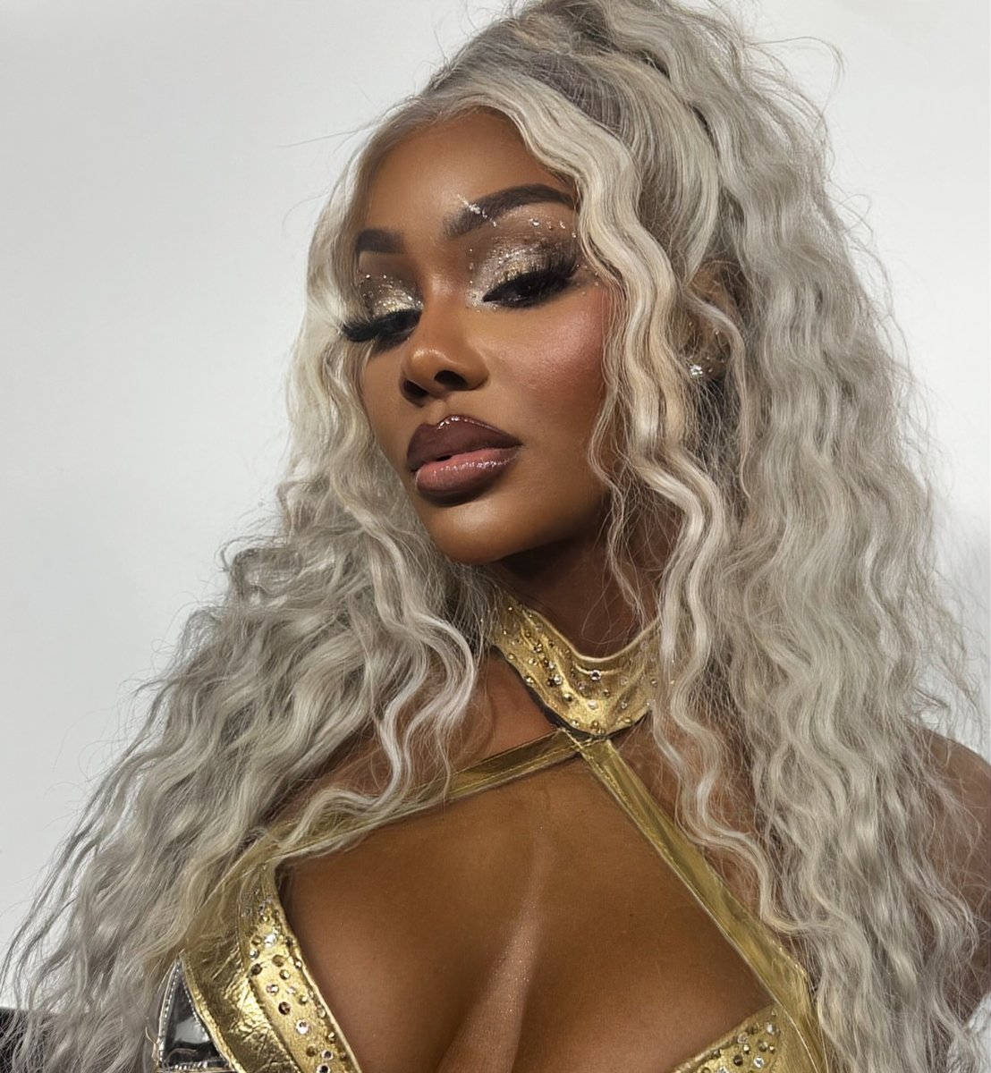 𝒀𝑶𝑼𝑹 𝑺𝑬𝑵𝑺𝑨𝑻𝑰𝑶𝑵𝑨𝑳 𝑫𝑨𝑫𝑫𝒀! tweet media