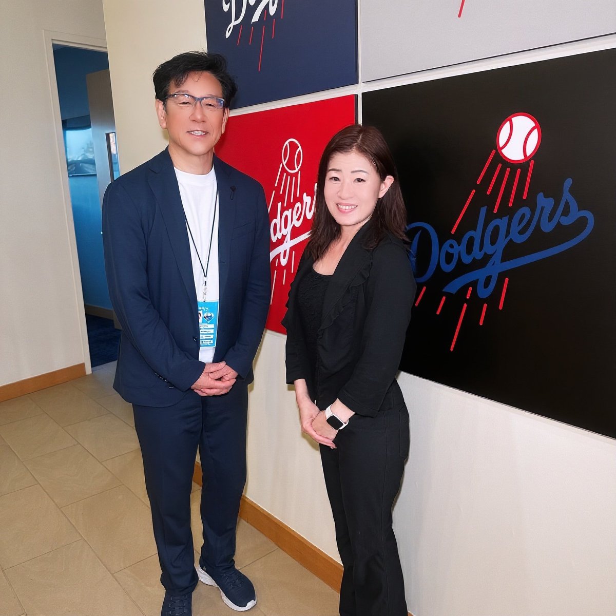 AMY_AIA's tweet photo. NHK特番 同時通訳】🎙️⚾️✨
栗山英樹監督 × ドジャース 💥
世界を制した指揮官の「魂の言葉」を訳す大役。🔥❤️
ドジャース陣営が語る、日本人選手への最大級のリスペクト。🇯🇵💙

言葉を超え、心を通わせる存在であり続けたい。🌈💪
#NHK #ドジャース #侍ジャパン #栗山英樹 #MBL #全米通訳者協会 https://t.co/cO1i5nZlpl