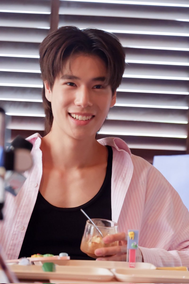 He is The(e) CAT tweet media