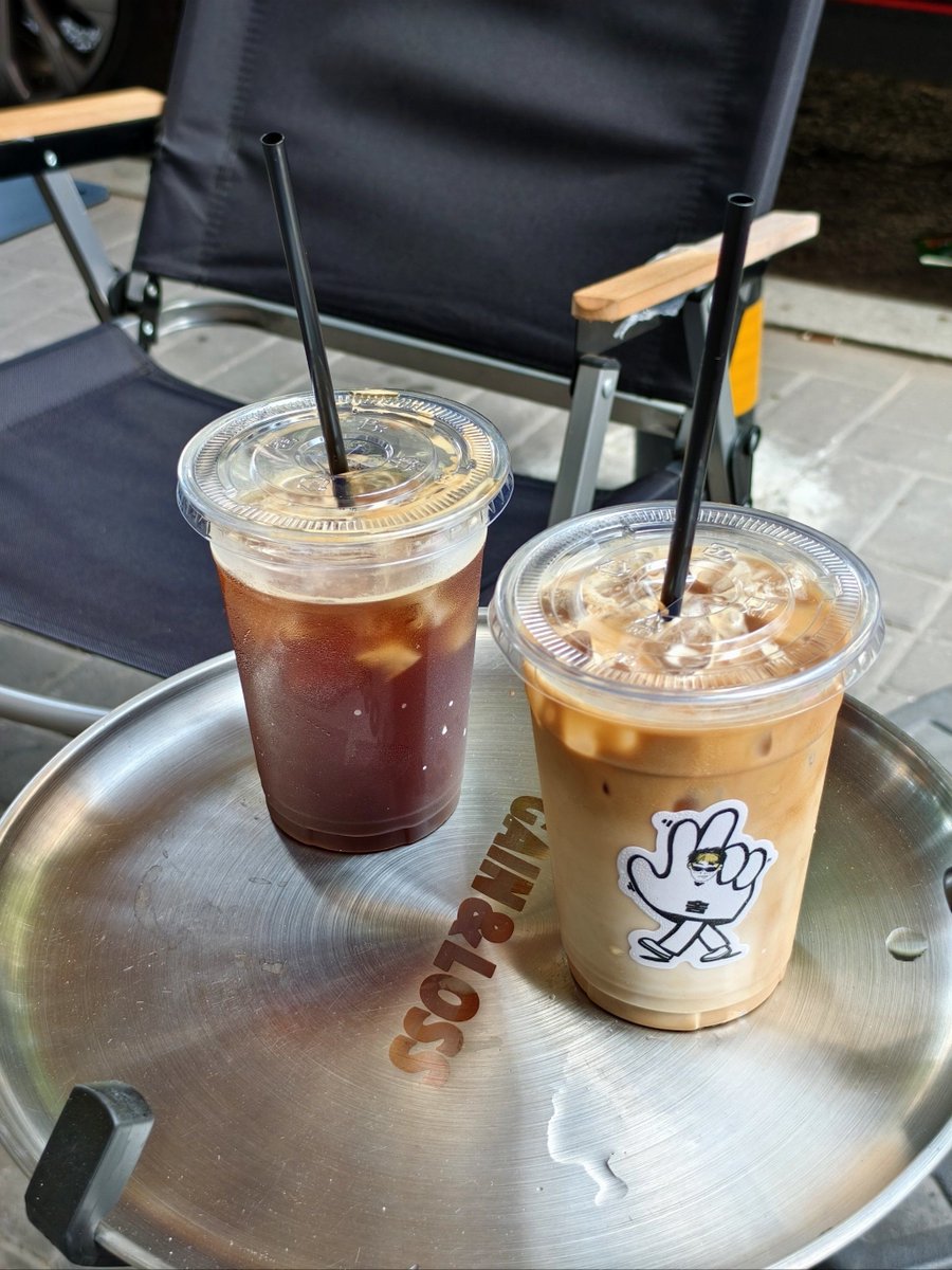 onumaladluea tweet media