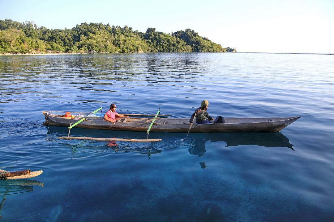 FrstHand tweet media