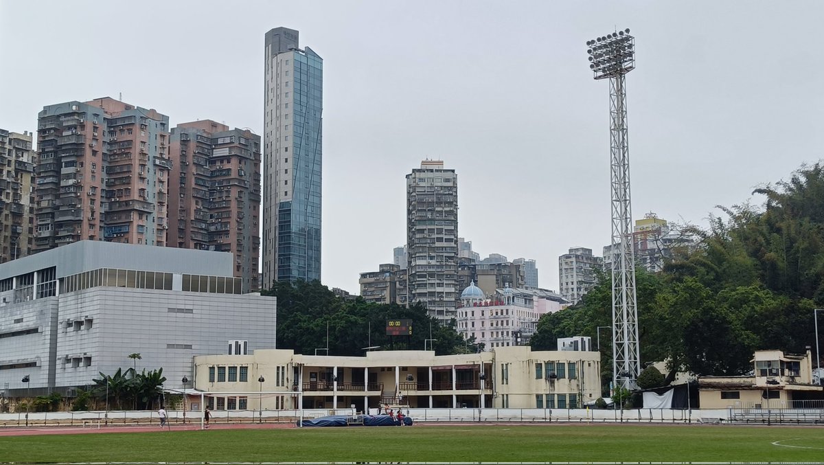 GroundhopperDTC tweet media