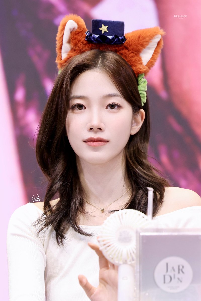 DENNNNNNS tweet media