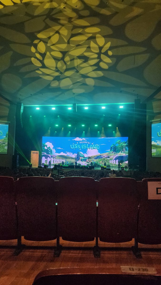 5ya_On110's tweet photo. 광운대 동해문화예술관 다구역 241번 좌석

카메라 1배줌                         체감시야 https://t.co/91Mbq30L2Y