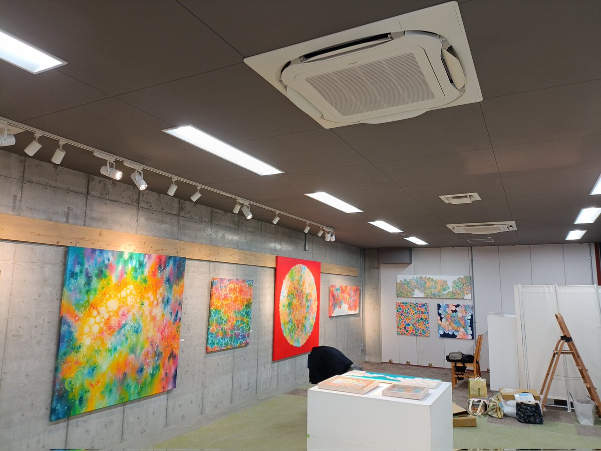 Hidetaka_AS's tweet photo. 本日より東中野のDen gallery で個展が始まりました。
22日の今日は16:30よりギャラリートークがあります。
よろしければご来場ください。 https://t.co/ESycOsIL4T