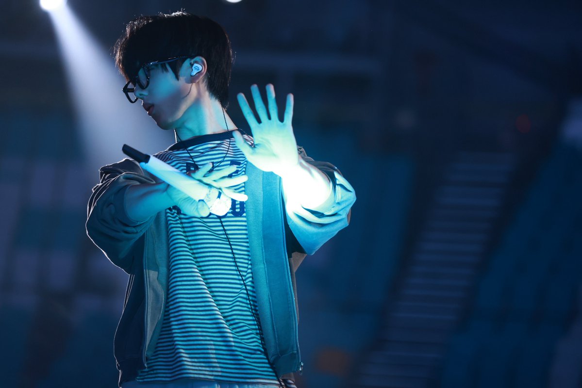 핑크스 tweet media