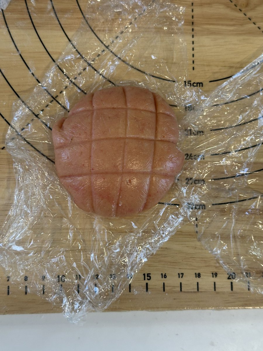 パンをこねるねこのて🐱🥖 tweet media