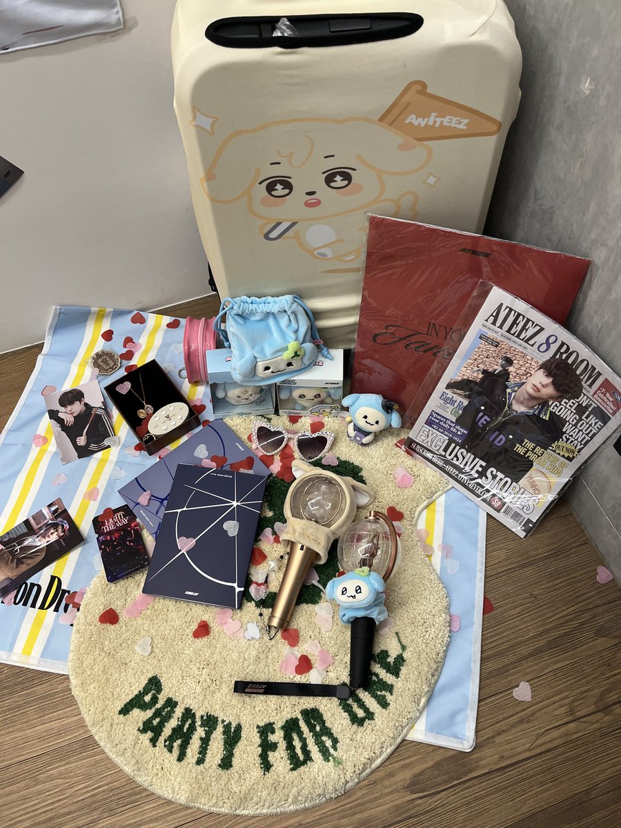 krachsop's tweet photo. Cafe hopping in Seoul for Yunho’s birthday

#윤호의_스펙트럼이_빛나는_날 #In_YUNHOs_Spectrum #TheSpectrum_YUNHO https://t.co/wrgiiyQozY