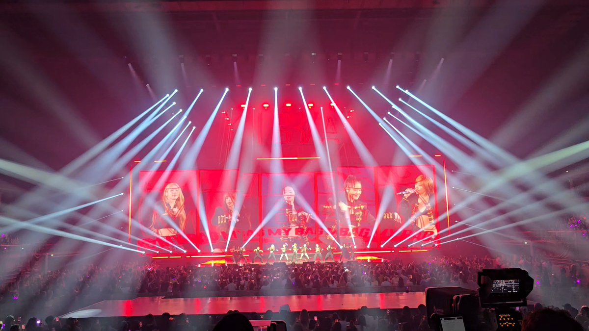 𝙡𝙤𝙫𝙚 𝙞𝙨 𝙡𝙤𝙪𝙙𝙚𝙧 𝙞𝙣 𝙢𝙤𝙣𝙤 ~ 🖤🤍 tweet media