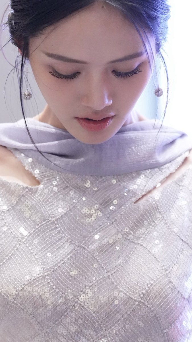 taz. lookmhee’s wife tweet media