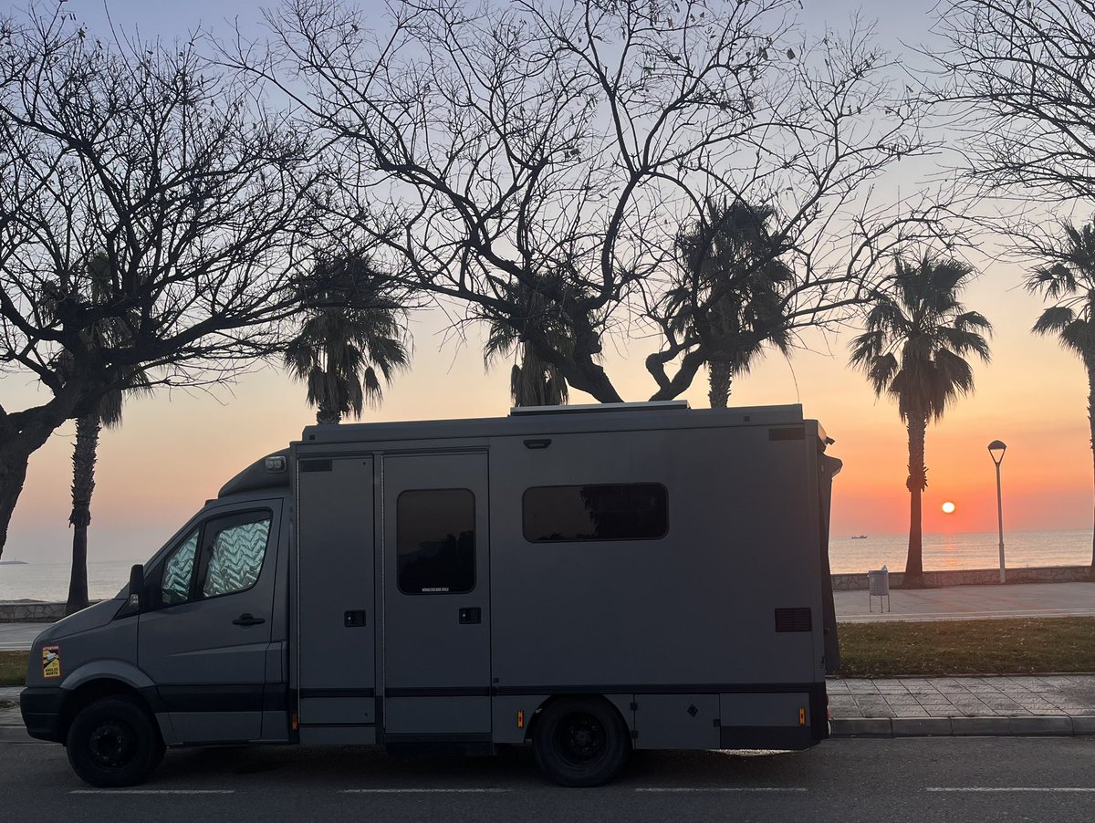 Old Lady Brain 🩸 tweet media