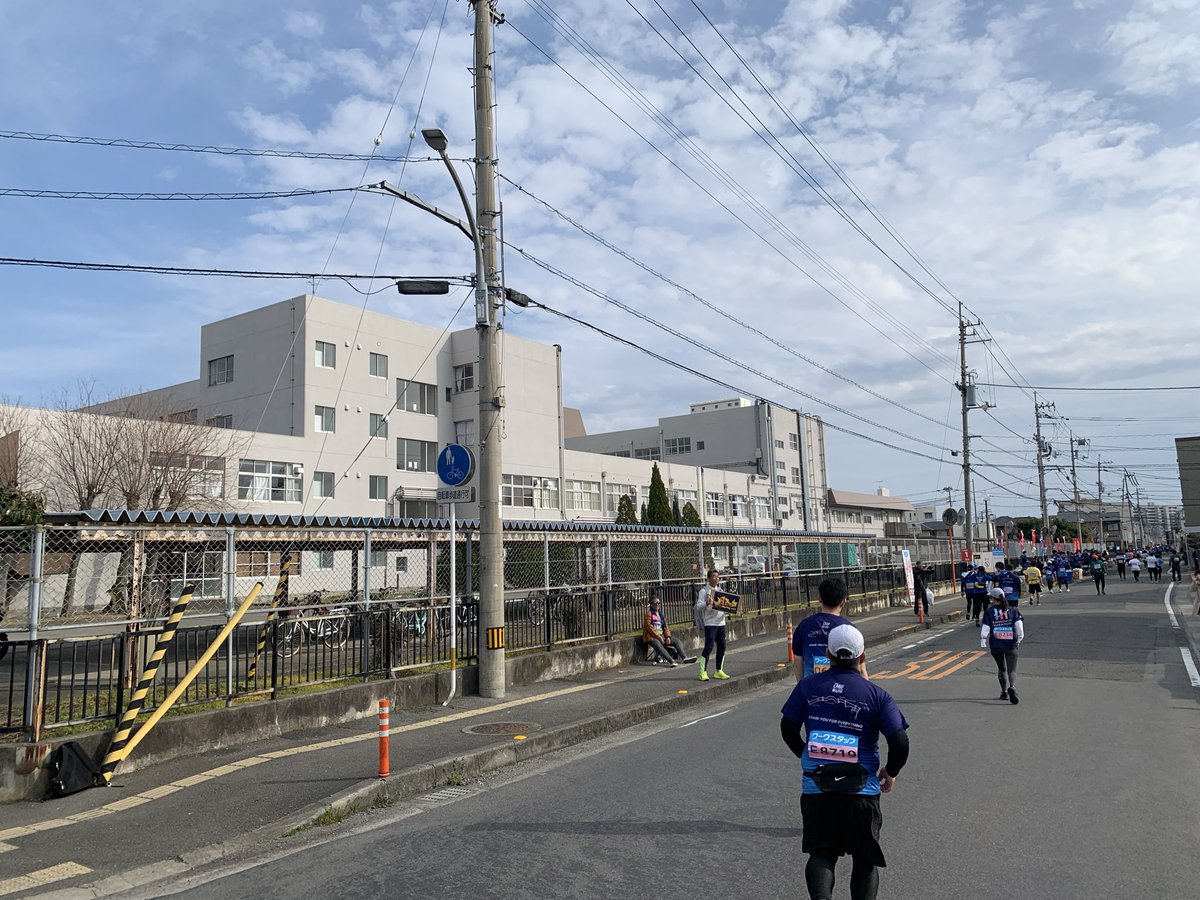 cinjkzms's tweet photo. 城之内高校前。あと1キロでーす https://t.co/UVHmSjdooo