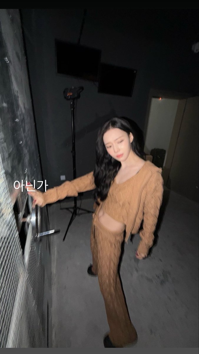 WINTER THAILAND tweet media