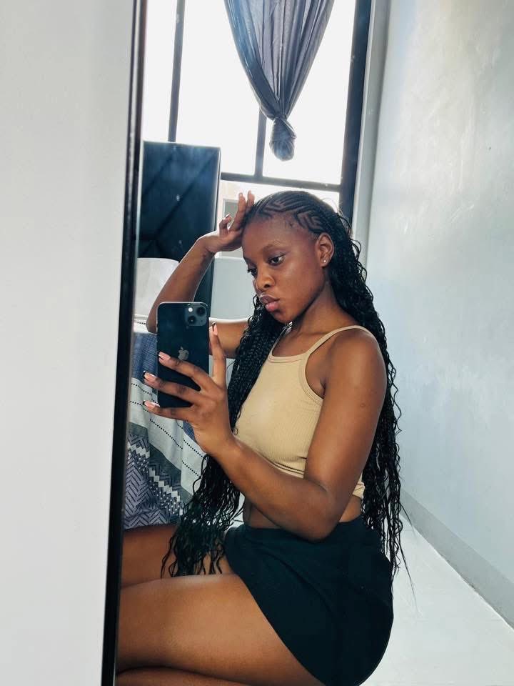 m a s h é s h a 💨 tweet media