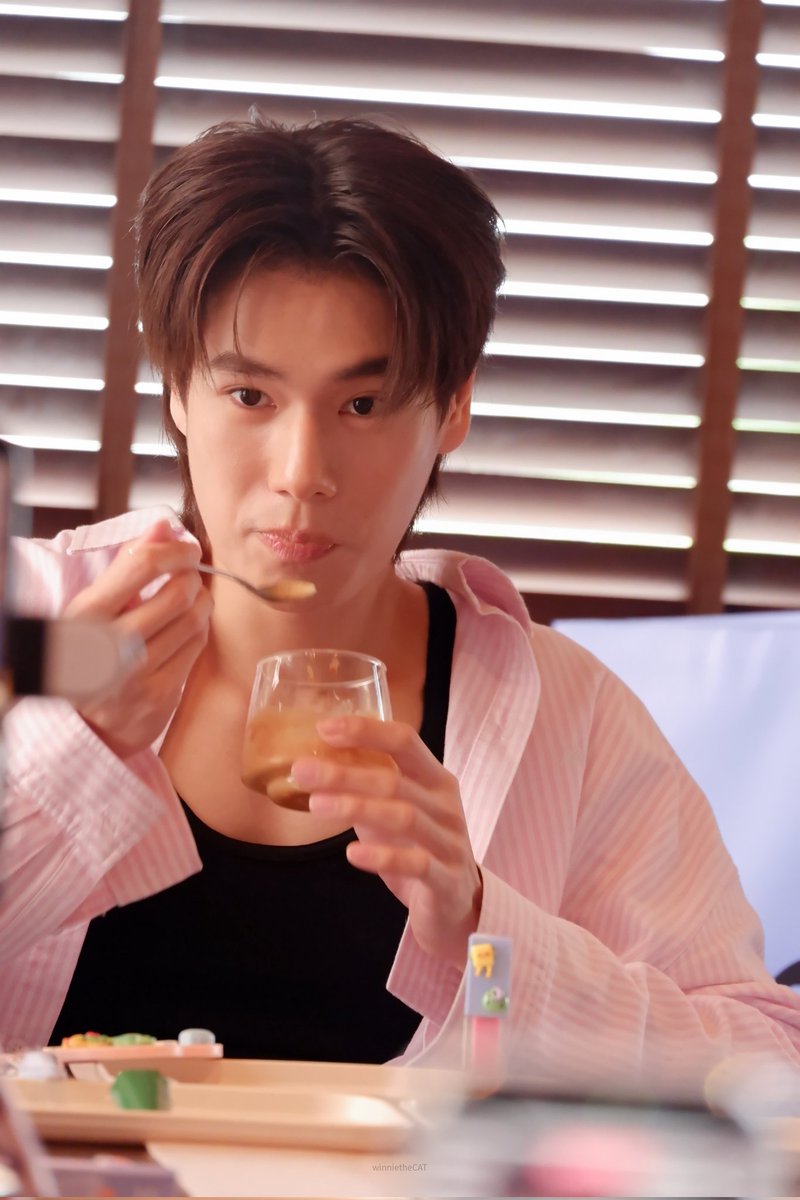 He is The(e) CAT tweet media