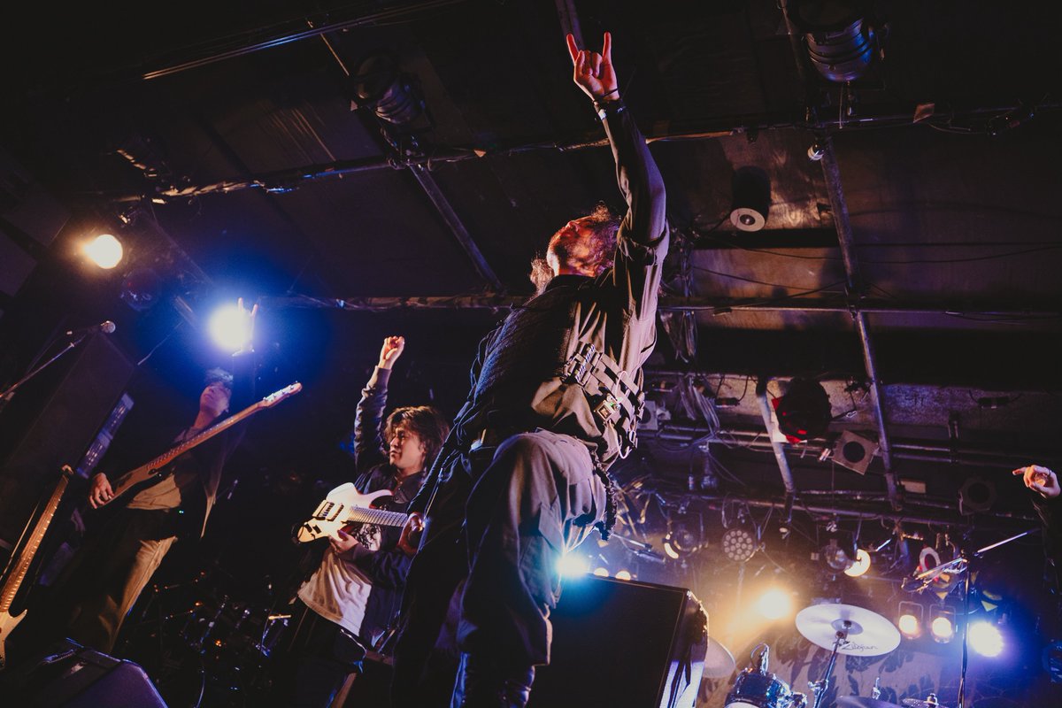 IN DENIAL tweet media