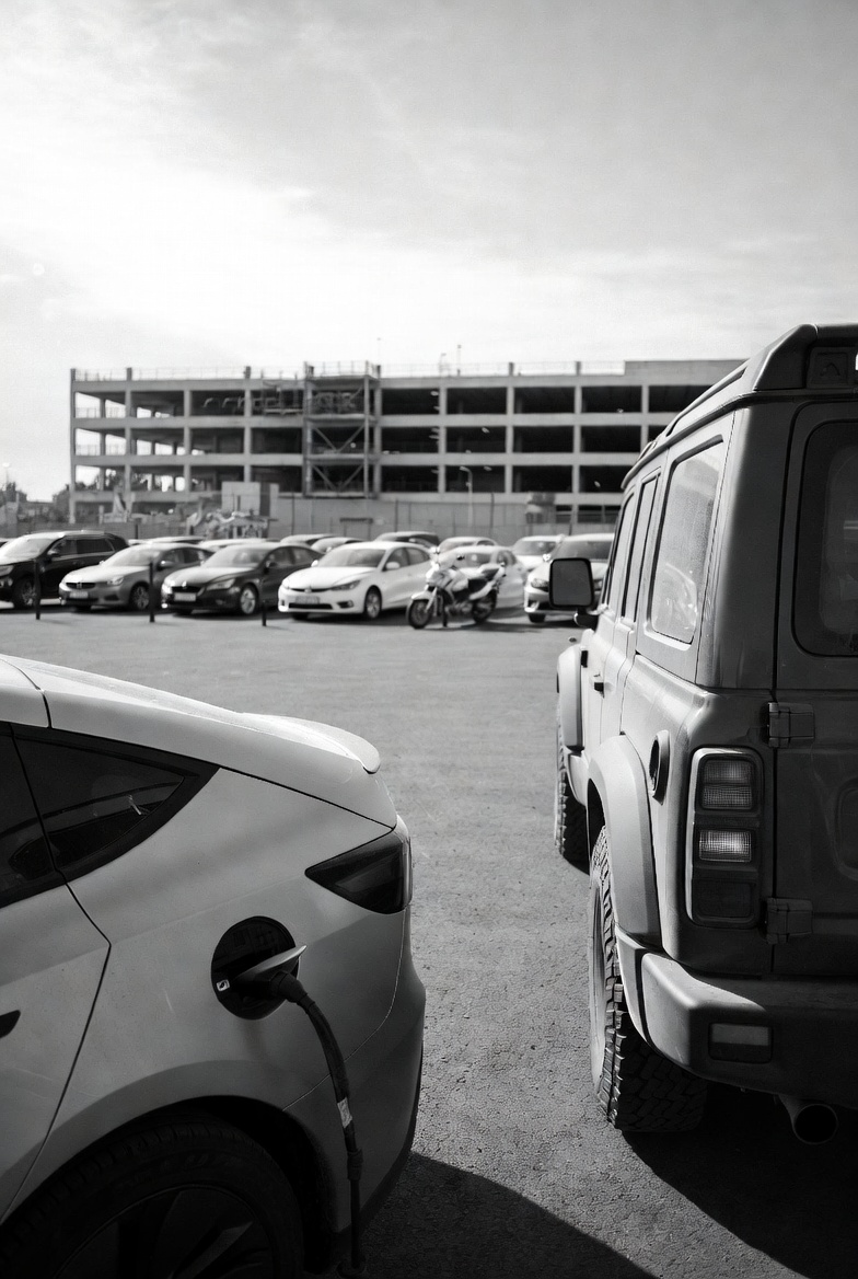 L'Ermite des Terres F. tweet media