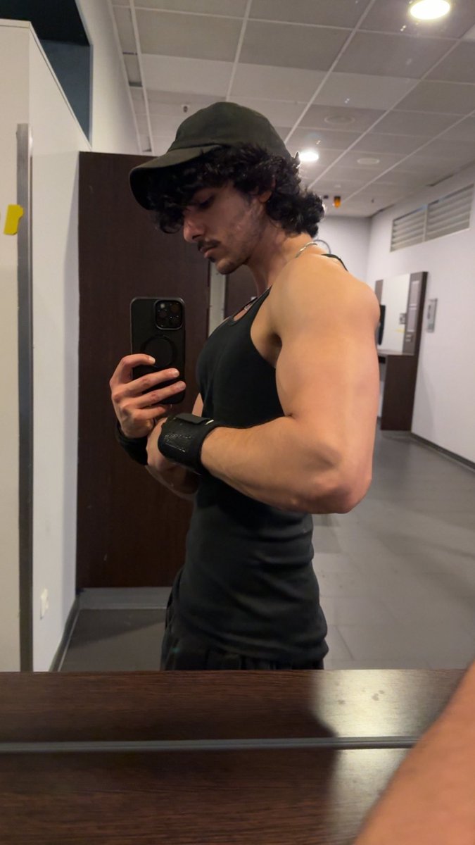 Alpha Ares tweet media