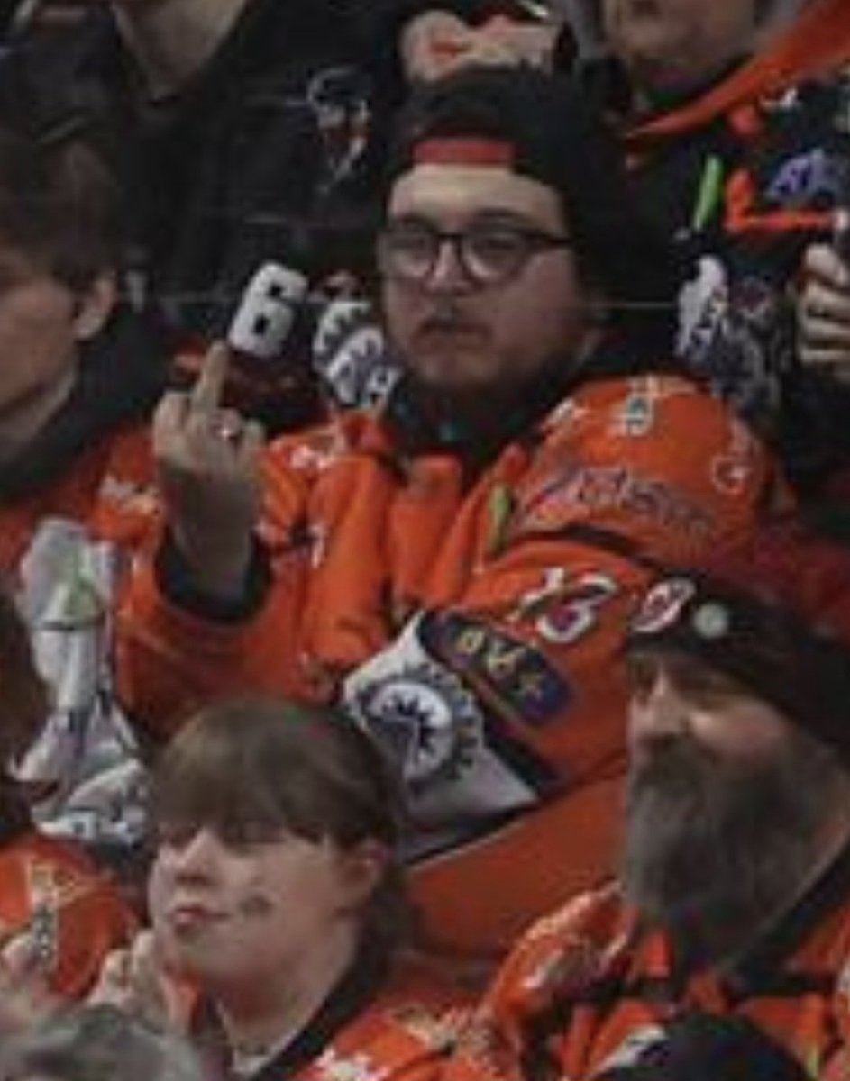 Face At The Plexi tweet media