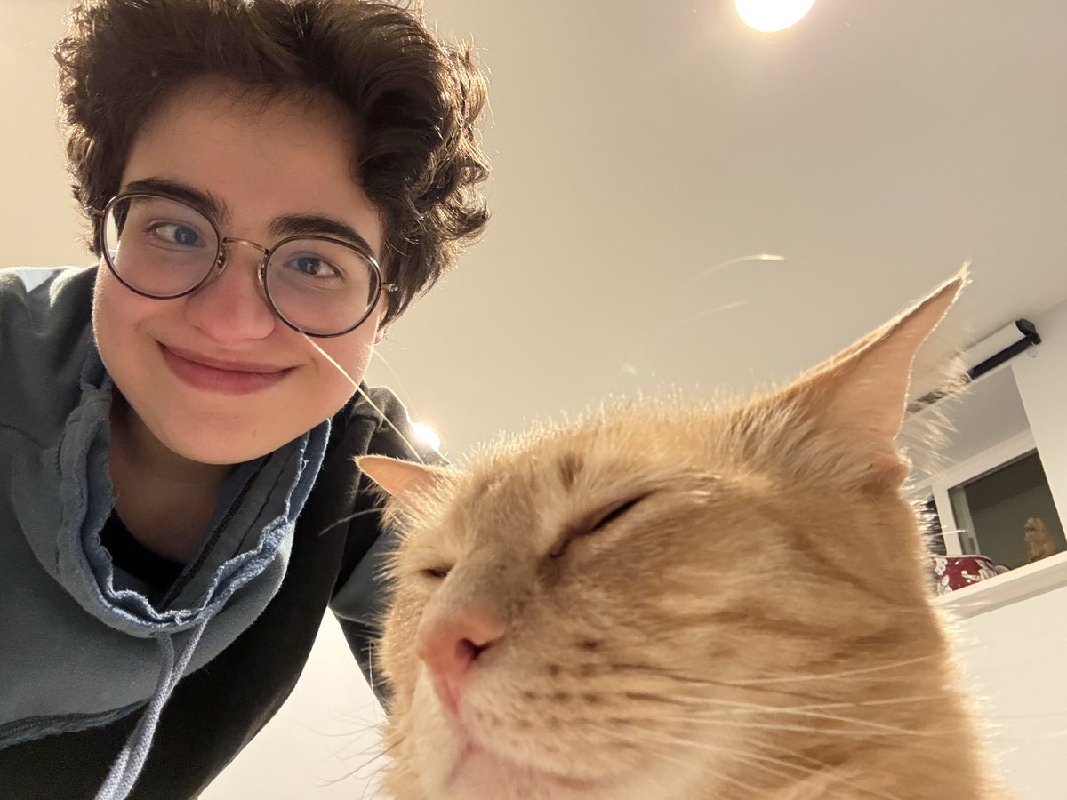 Maia Poet🦎 tweet media