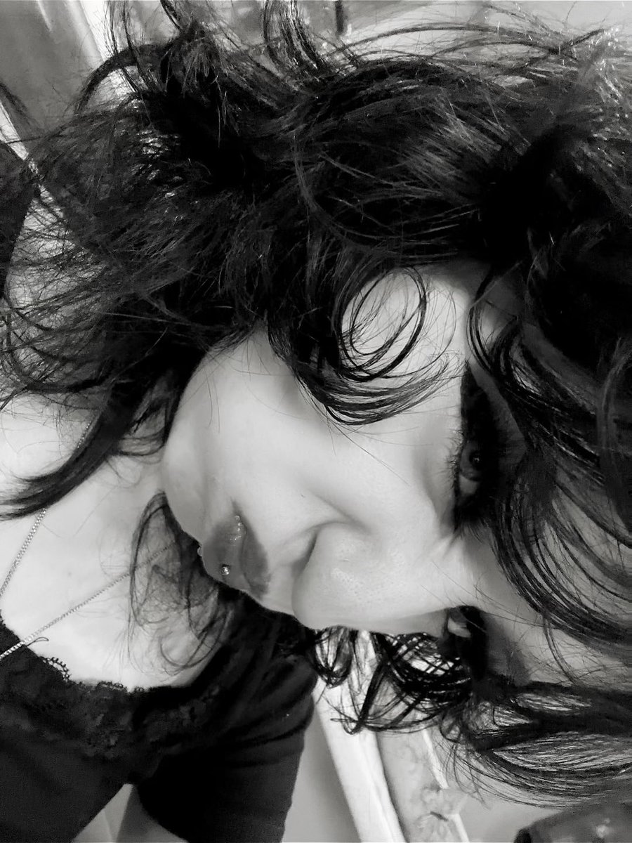 iris ⋆˚𐙚。 tweet media