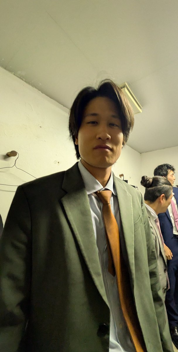 HeigenHeigen's tweet photo. 昨日は『夜勤前。』ありがとうございました！神戸君が呼んでくれた理由が「働いてる店に来たから」で、めっちゃ縁でした！

元SMAで今違う事務所の皆と一緒で楽しかった！（おいなりさんはSMA） https://t.co/lVWJ49r6Ao