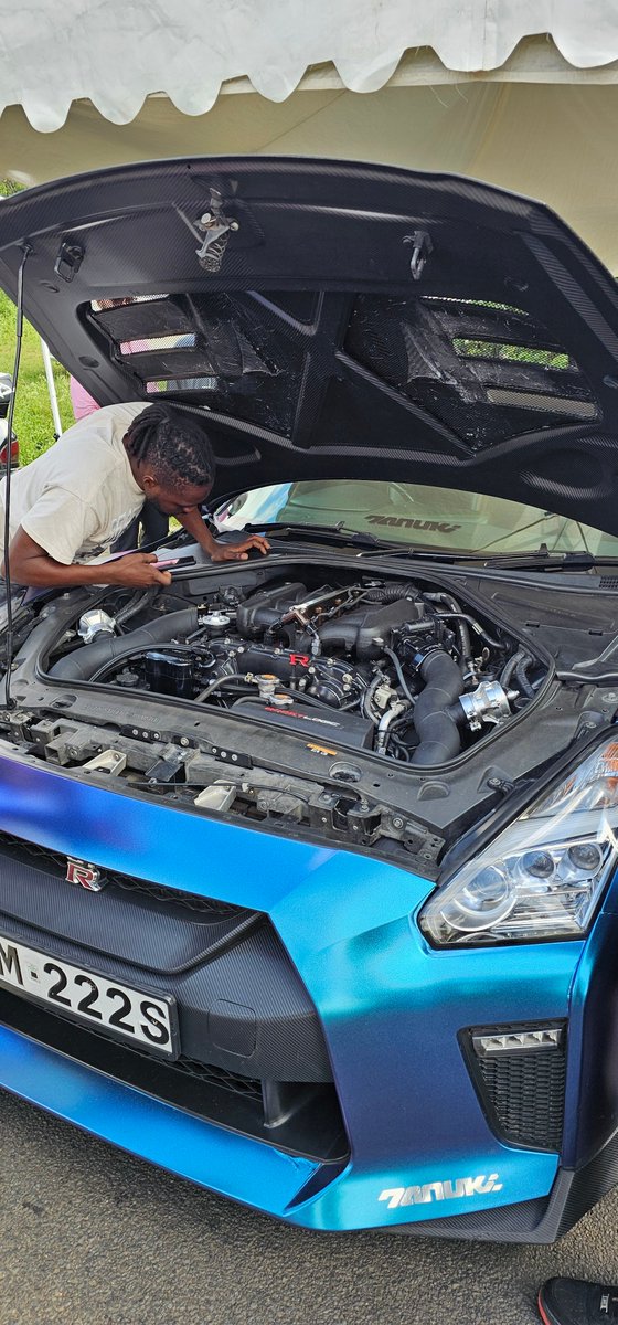 Kalasinga_'s tweet photo. How a 1,500 hp set up looks like. https://t.co/IlMlQZcvAT