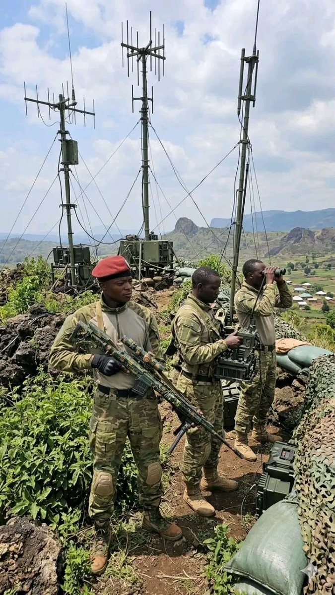 mulikuza_jordan's tweet image. ‼️🔴‼️La #guerre laisse des cicatrices… mais c’est #parfois le prix à #payer pour #arracher la paix 🇨🇩
On ne gagne pas une guerre avec des paroles, mais avec du #courage, du #sacrifice et une volonté de fer 🔥🙏🇨🇩 force à vous nos #FARDC @SuminwaJudith