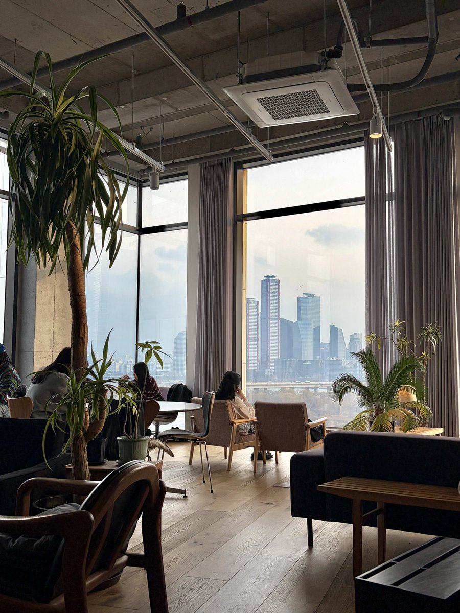 ʙ ʟ ᴜ ᴇ 🥣🫐 tweet media