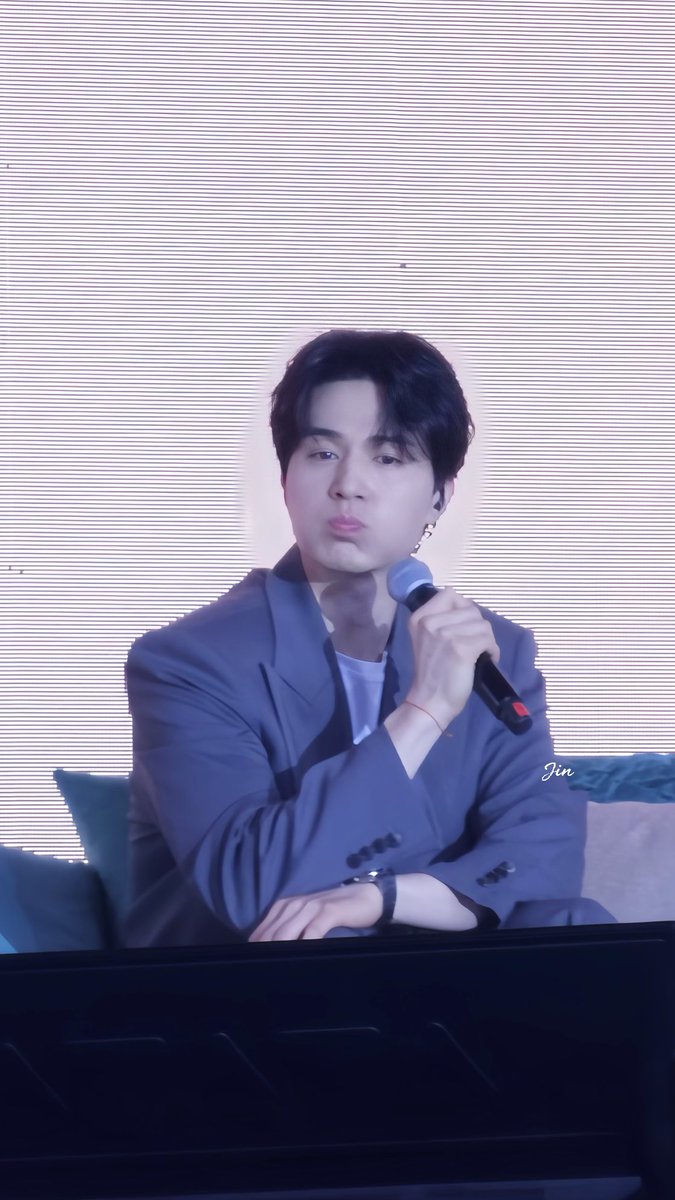 Lee Dongwook tweet media