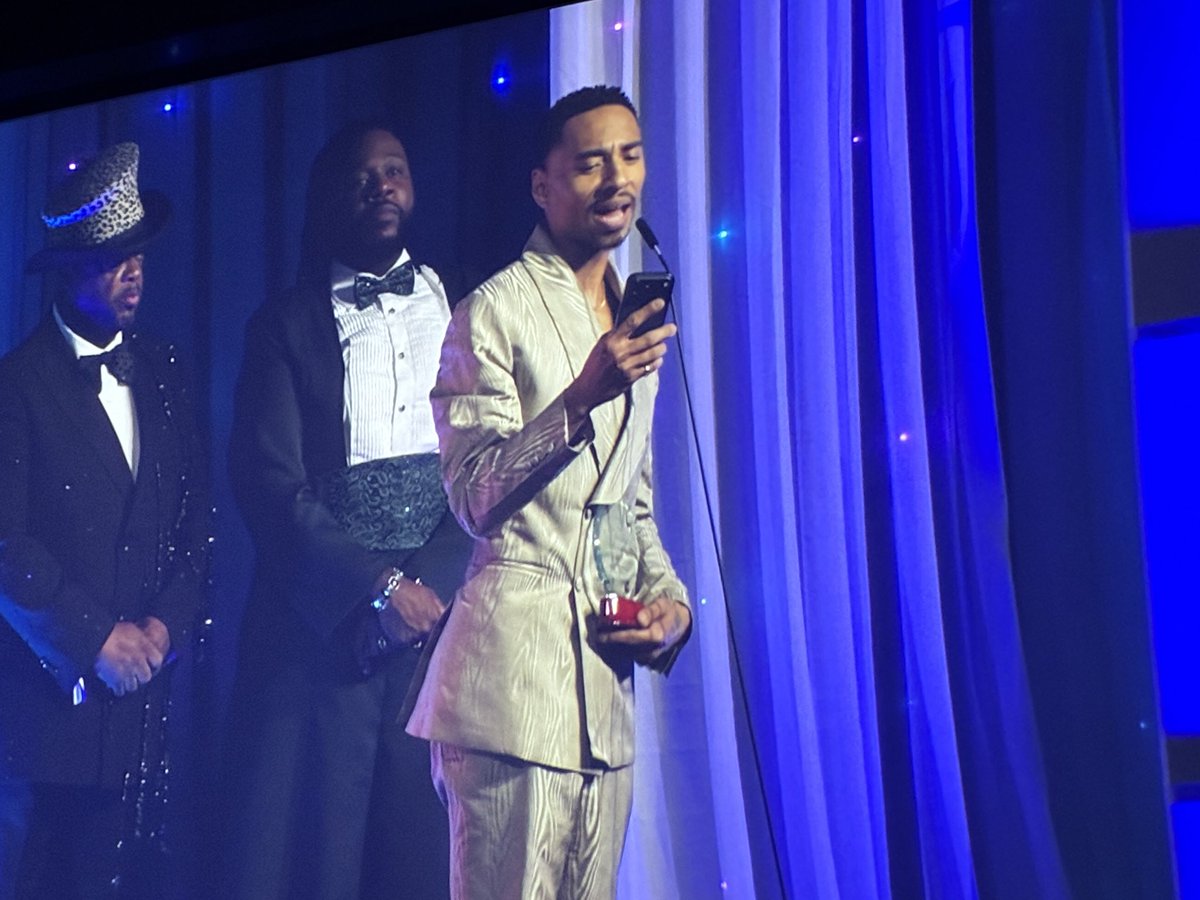 griotDAMONE's tweet photo. #AboutTonight — @BBrothersLA #TruthAwards. https://t.co/Sk48Hhb2Tn