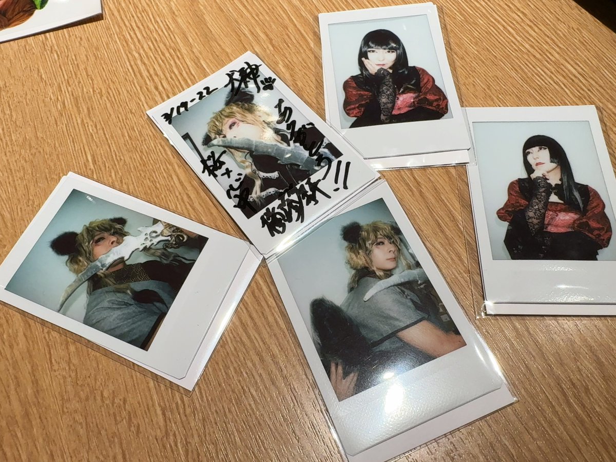 ᴋɪᴋɪ tweet media