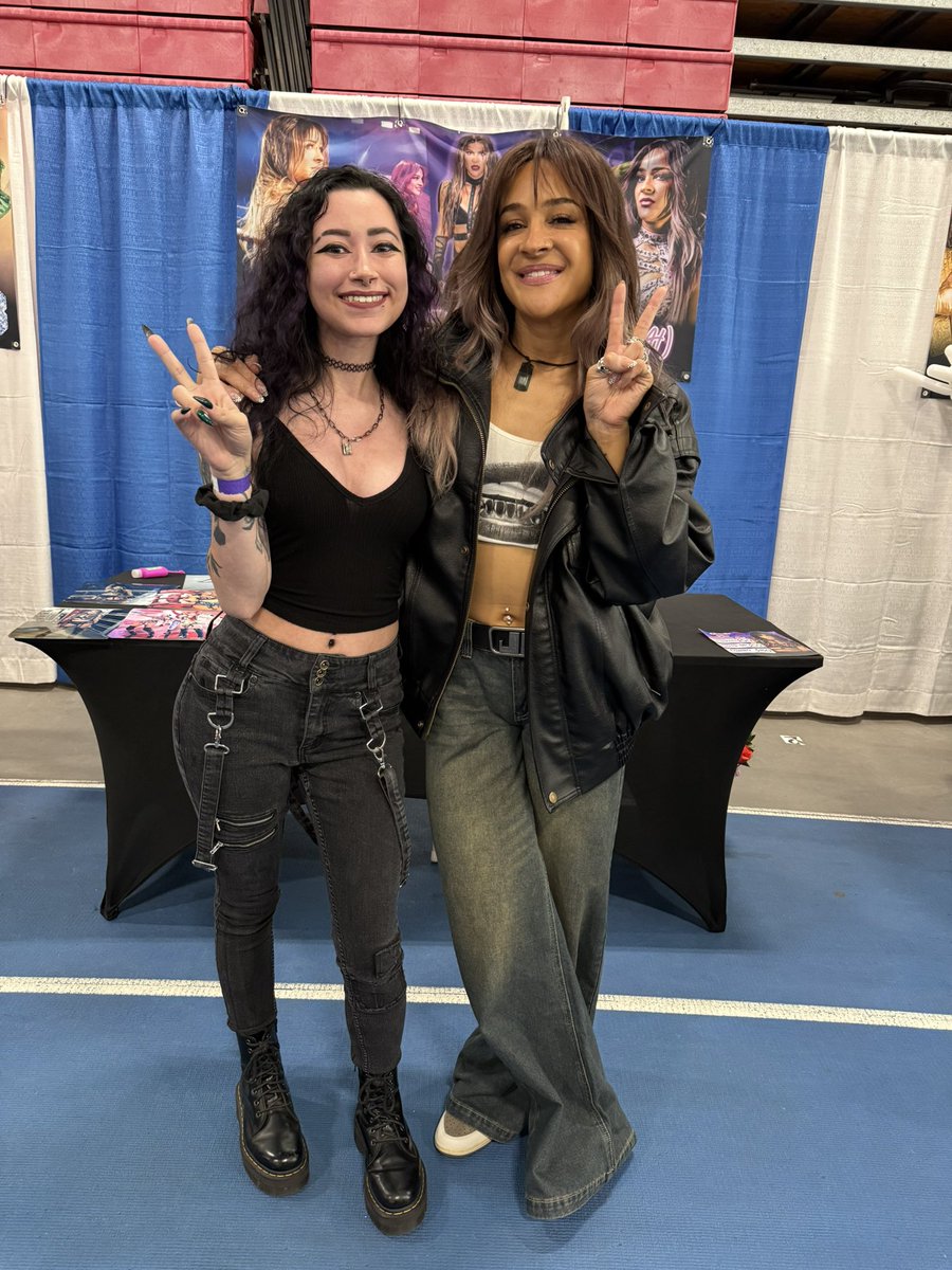 kim 🖤 tweet media